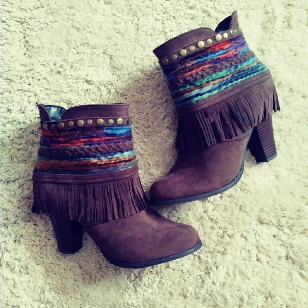 Dolce by Mojo moxy suede boots